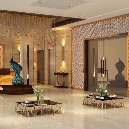 Mainpuri Hotel Palm Luxury In מראה חיצוני תמונה
